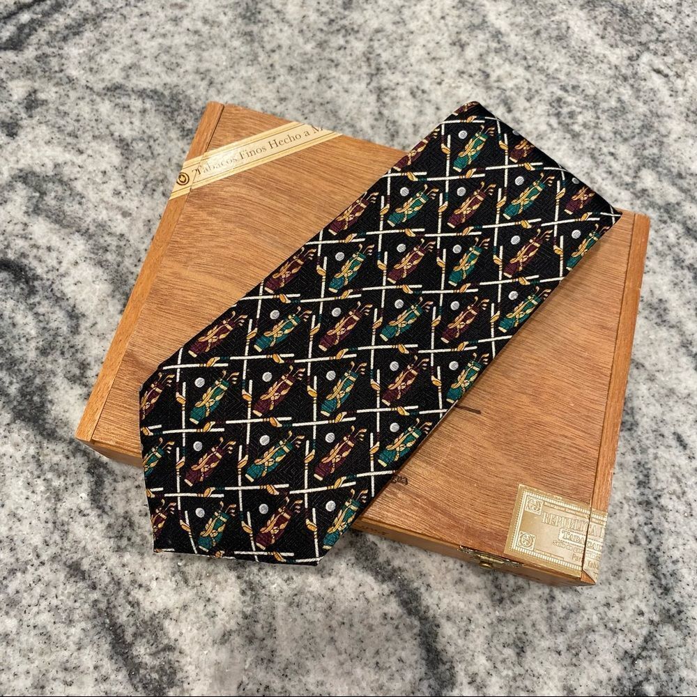 Silk Golf Bags Tie - Designs By A. Rogers